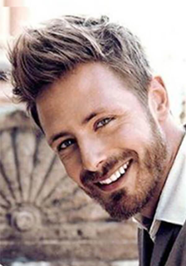 Parrucchino Pretagliato con Acconciatura Ciuffo Pettinato all'indietro