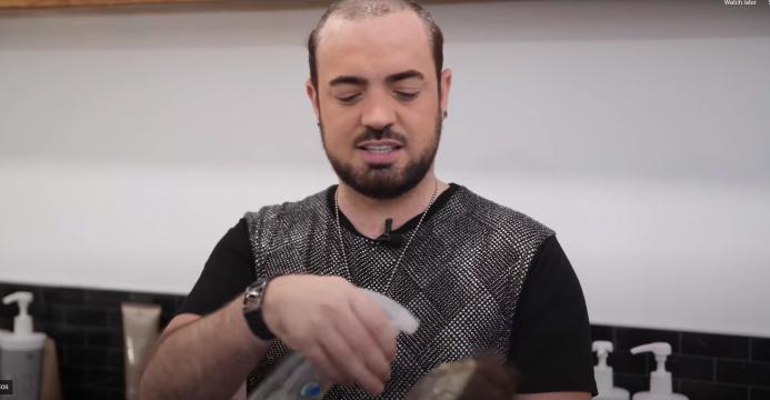 Spruzzare l’impianto capillare da uomo