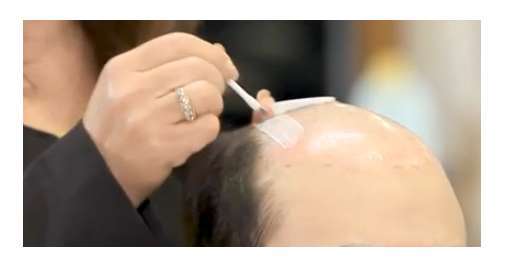 Applicazione colla liquida