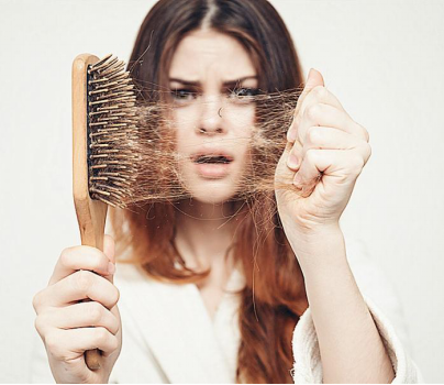 Caduta dei capelli tra i giovani