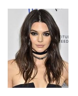 Capelli lunghi viso tondo